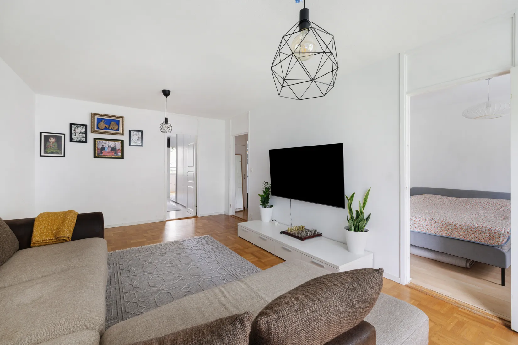 Bostadsrätt, Falkholmsgränd 13, Skärholmen, Stockholm