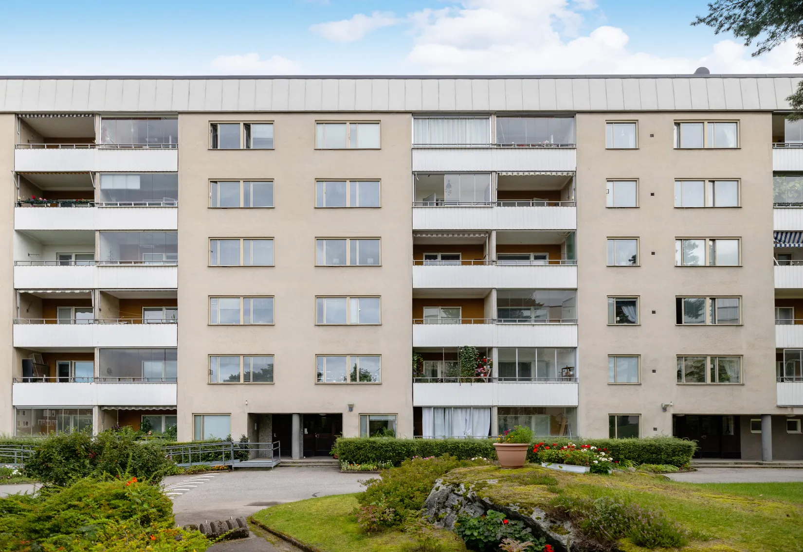 Bostadsrätt, Falkholmsgränd 13, Skärholmen, Stockholm