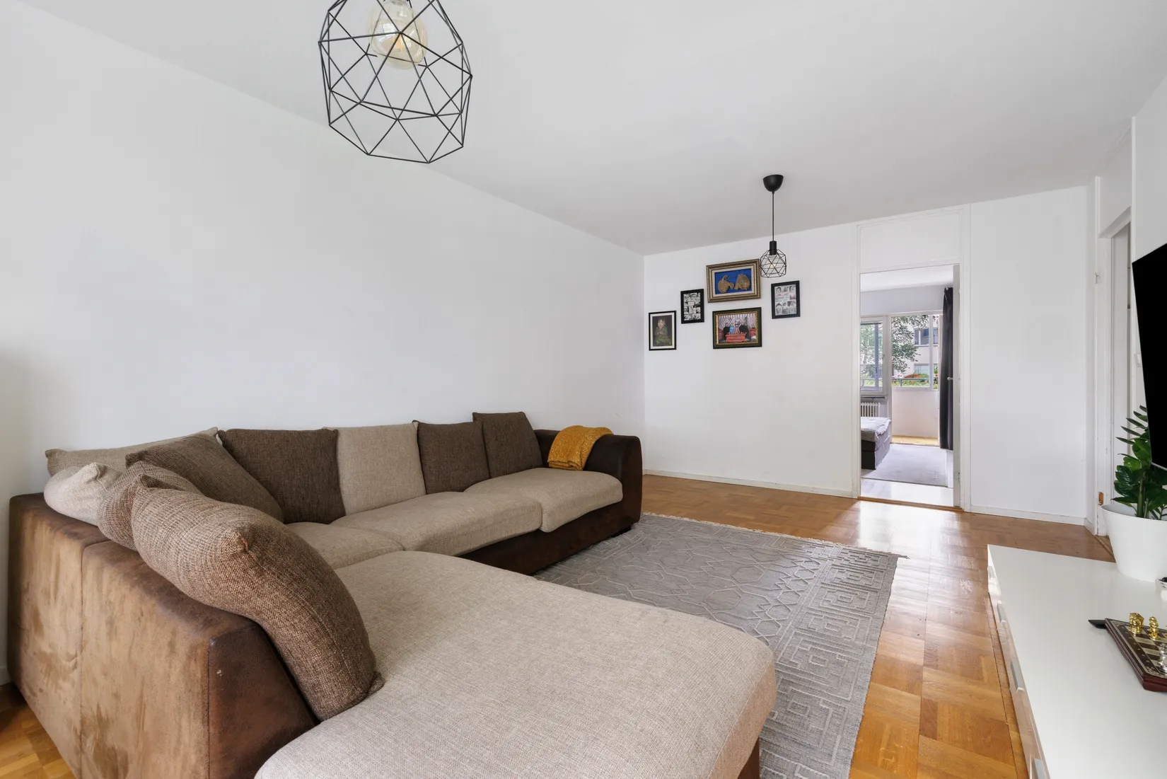 Bostadsrätt, Falkholmsgränd 13, Skärholmen, Stockholm