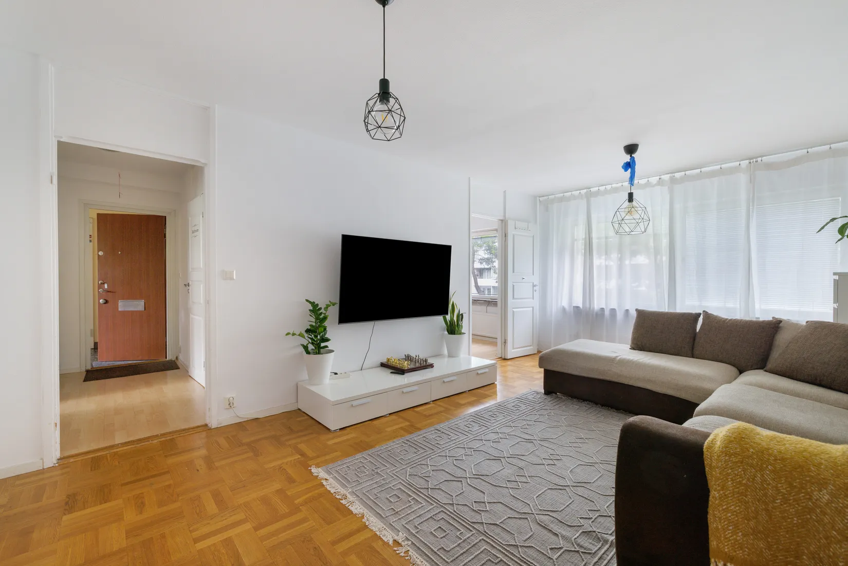 Bostadsrätt, Falkholmsgränd 13, Skärholmen, Stockholm