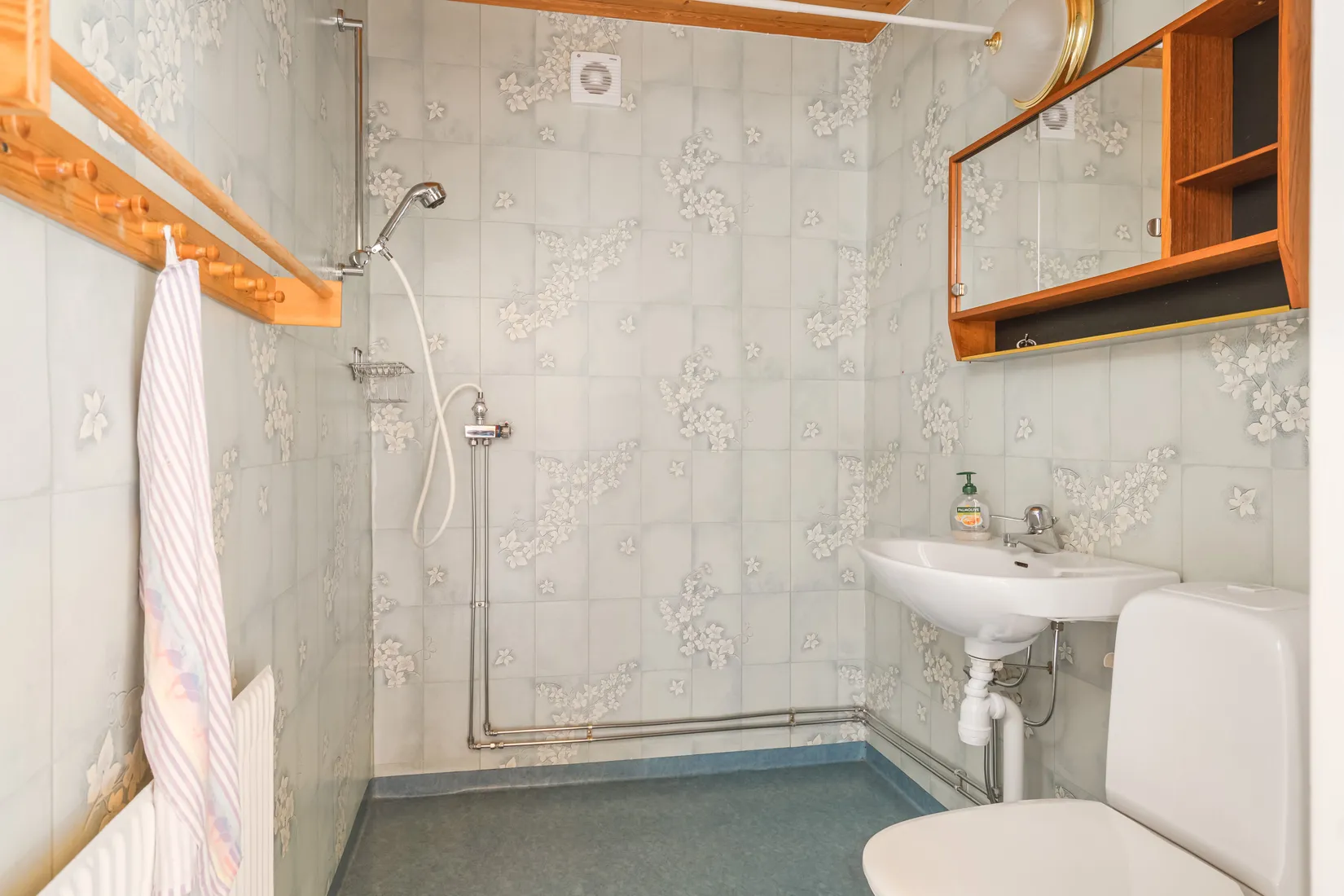 Villa, Radhus, Hustomtebacken 13, Smedby, Norrköping