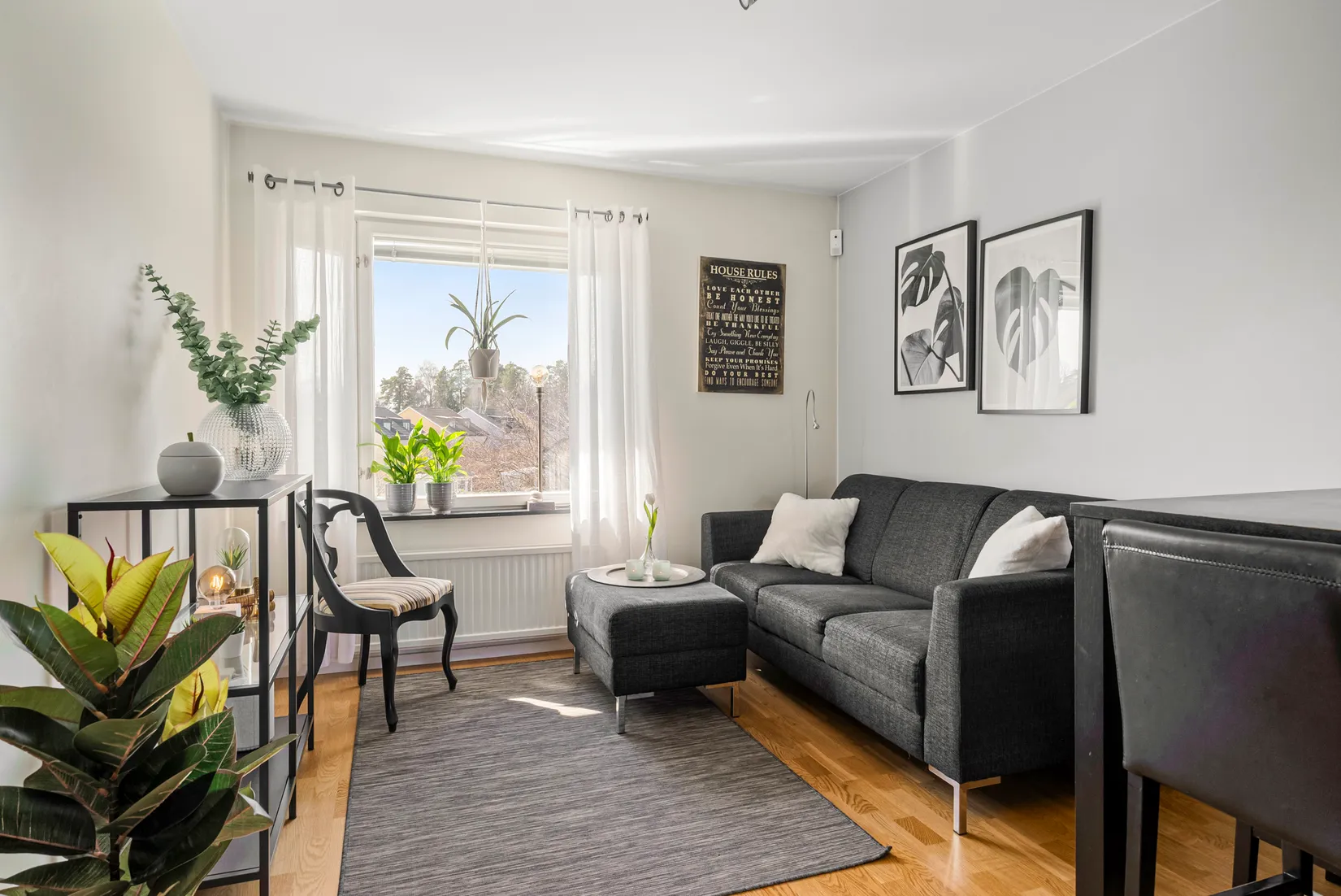 Villa, Radhus, Basgränd 24, Kälvesta, Stockholm