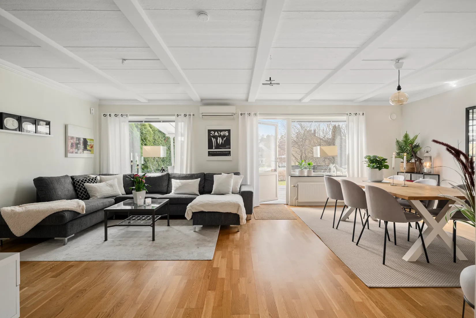 Villa, Radhus, Basgränd 24, Kälvesta, Stockholm