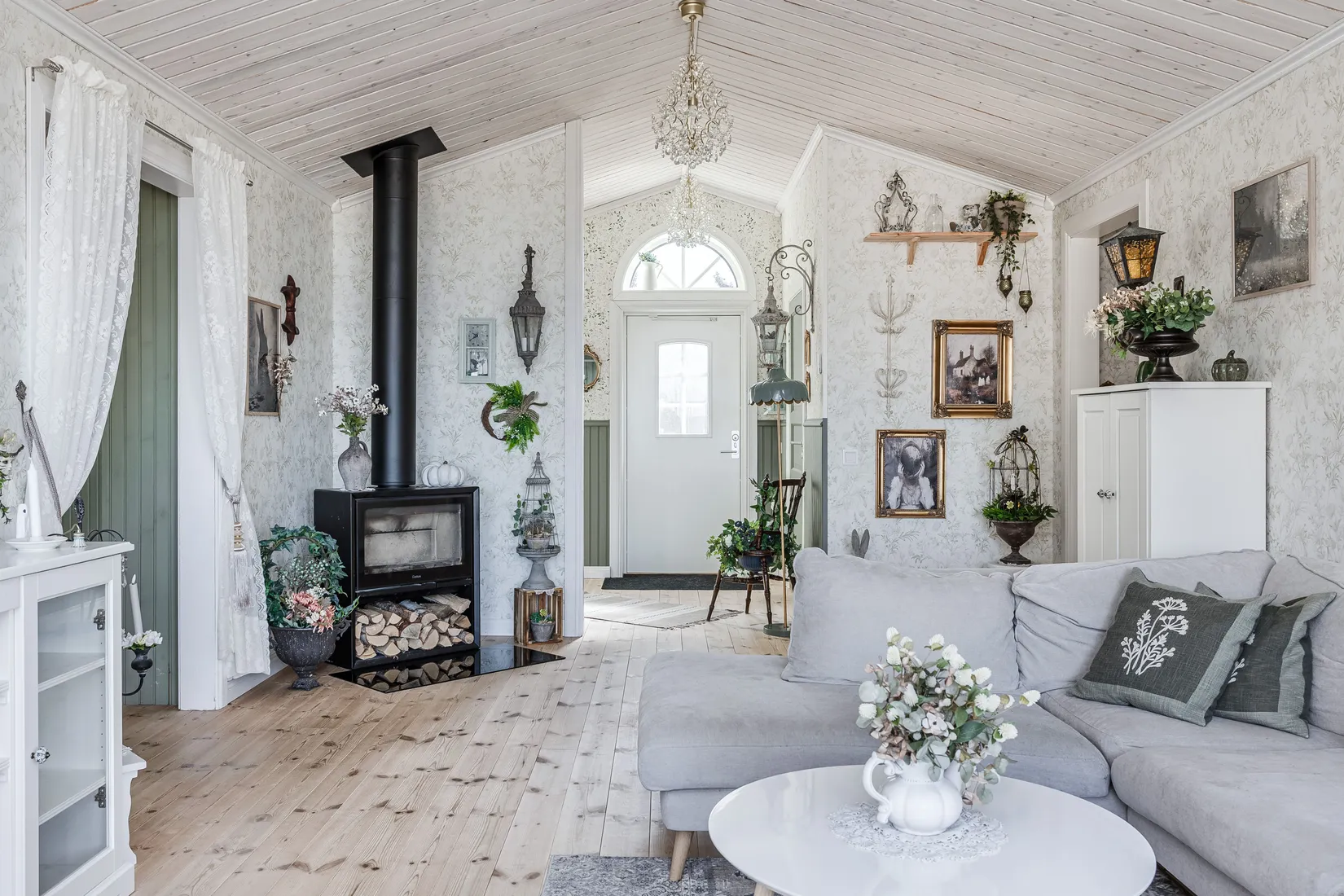 Villa, Pilgrimsstigen 8, Hackås, Berg