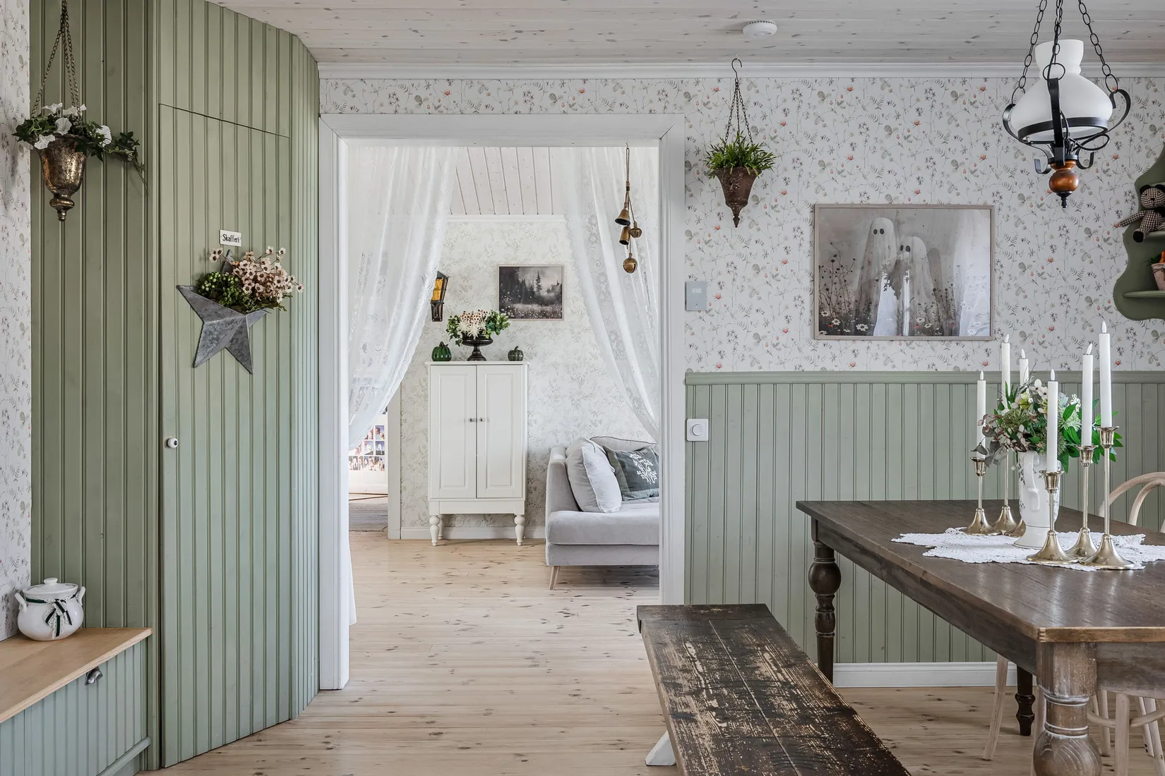 Villa, Pilgrimsstigen 8, Hackås, Berg