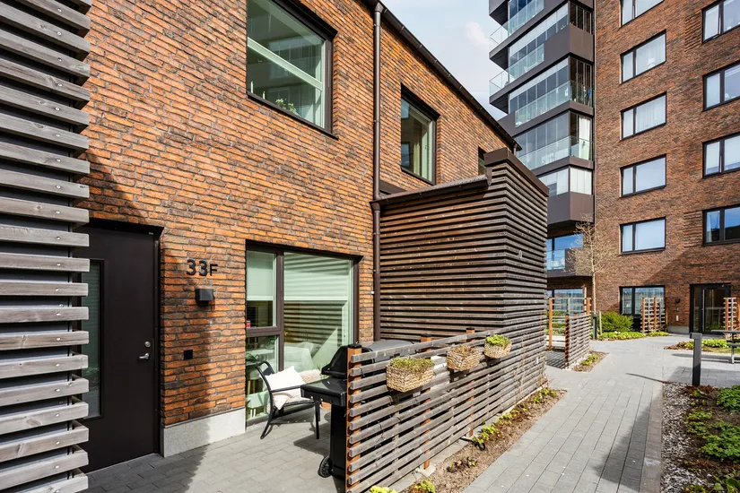 Bostadsrätt, Radhus, Limhamns stationsväg 33F, Limhamns Sjöstad, Malmö