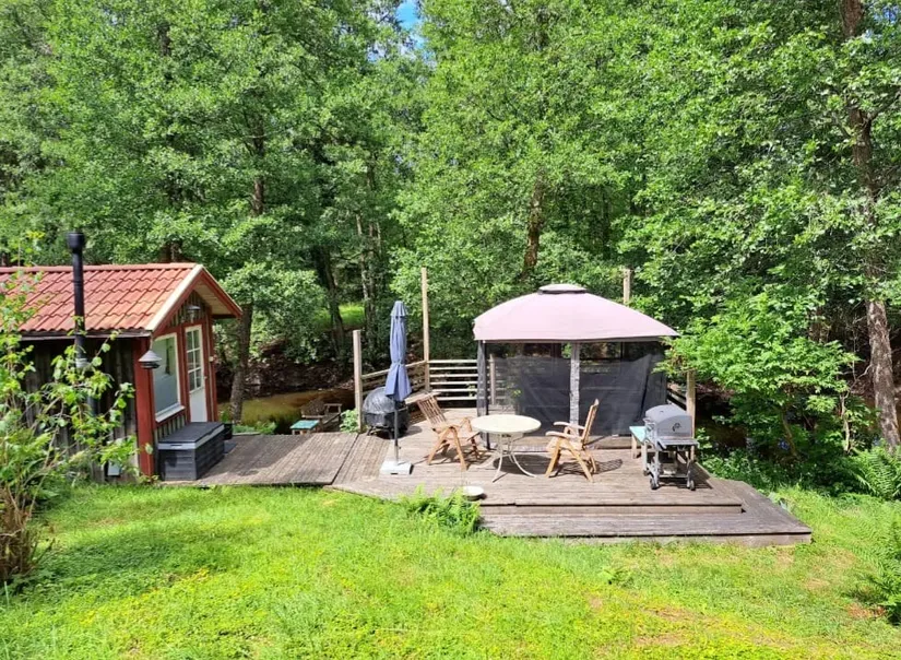 Fritidshus, Härlunda Broke Bro 10, Skara