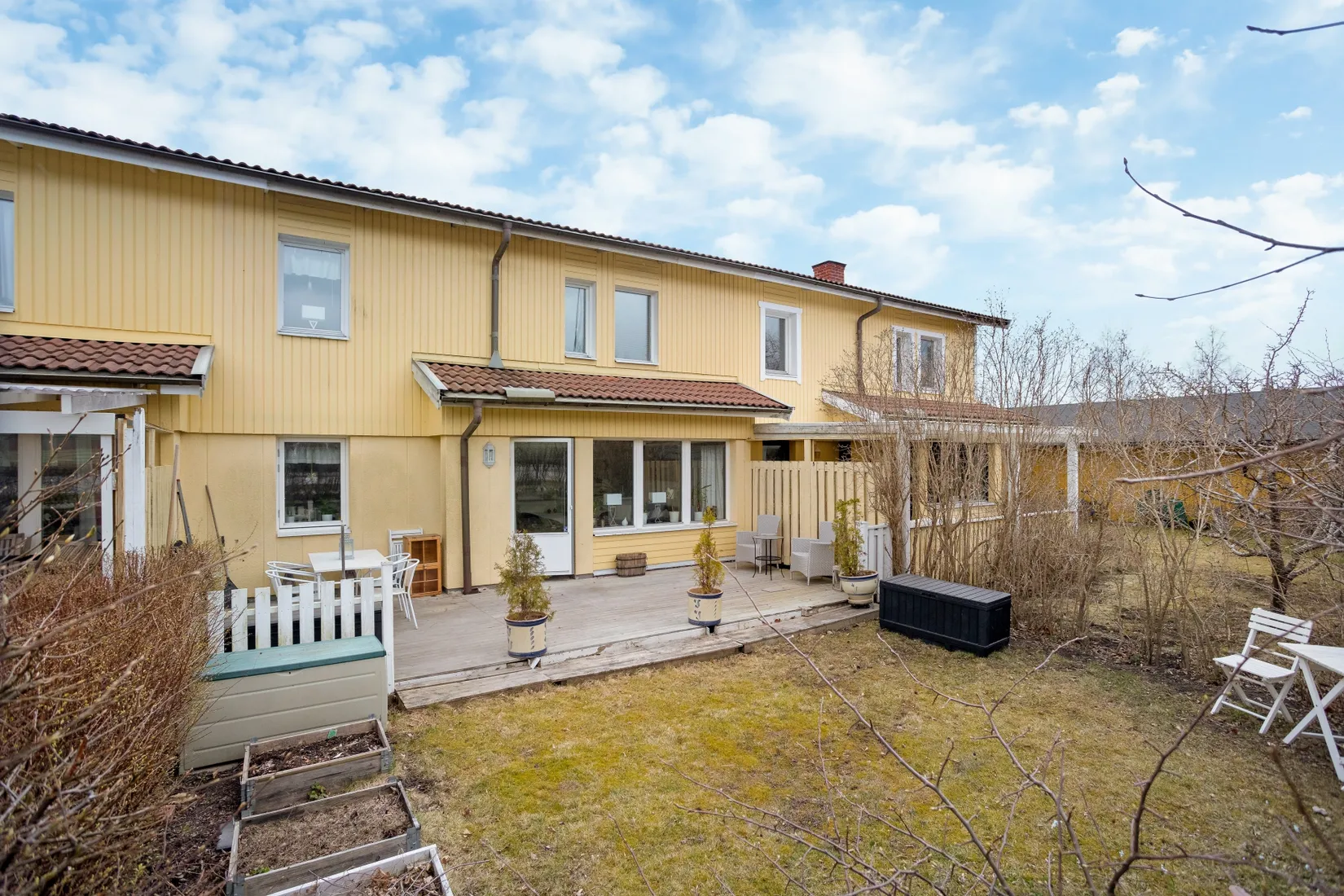 Villa, Radhus, Symfonigränd 3, Viksjö Hummelmora, Järfälla