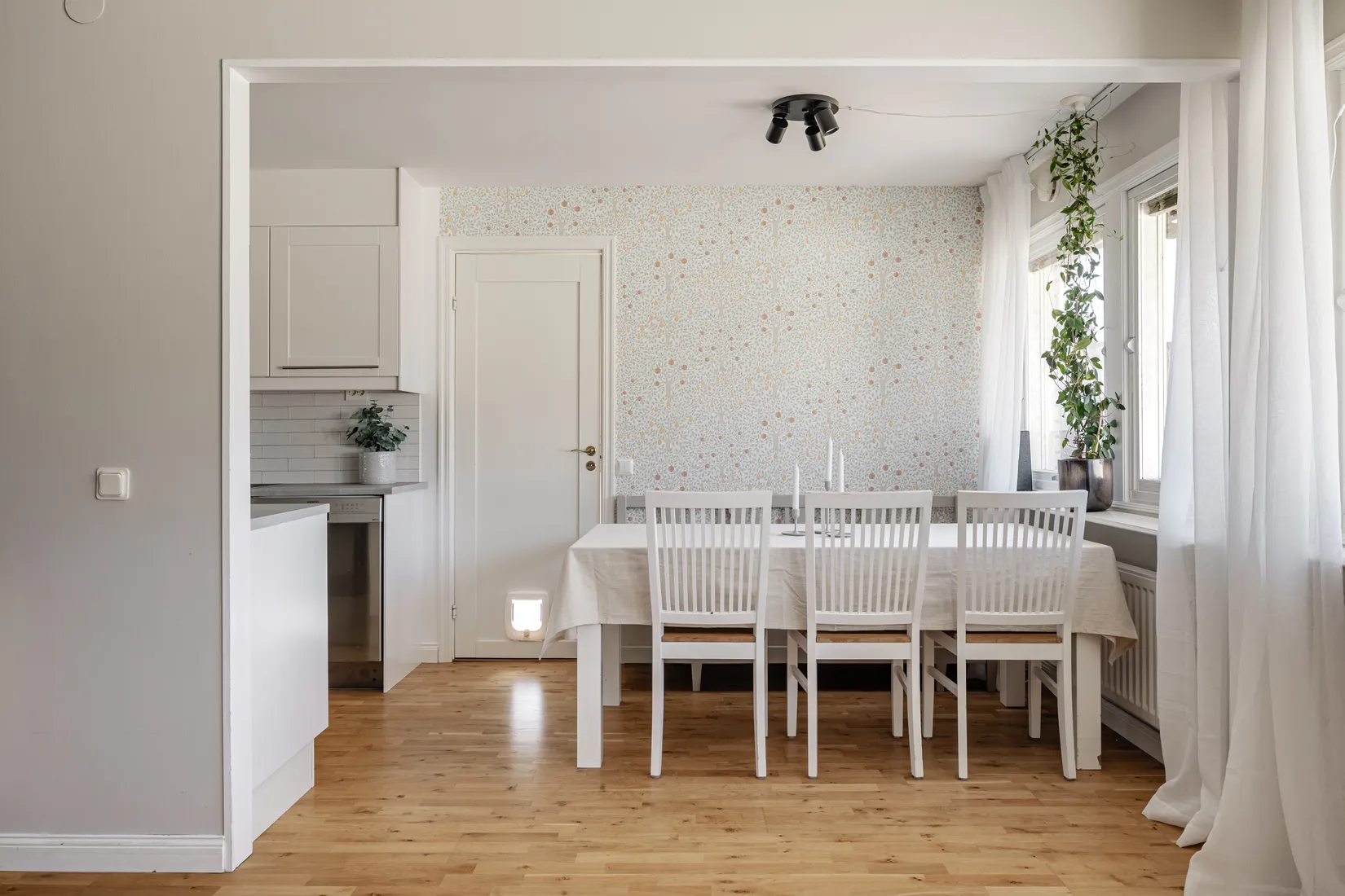 Villa, Radhus, Smålandsvägen 42, Ormsta, Vallentuna