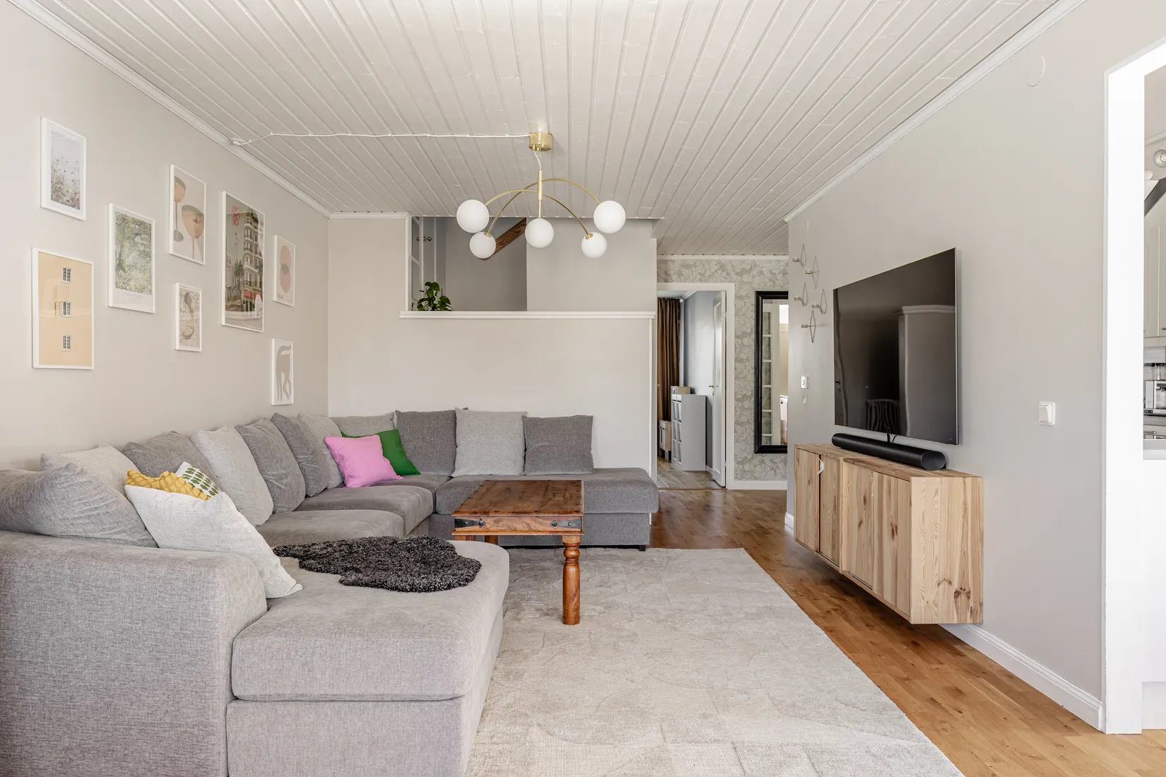 Villa, Radhus, Smålandsvägen 42, Ormsta, Vallentuna