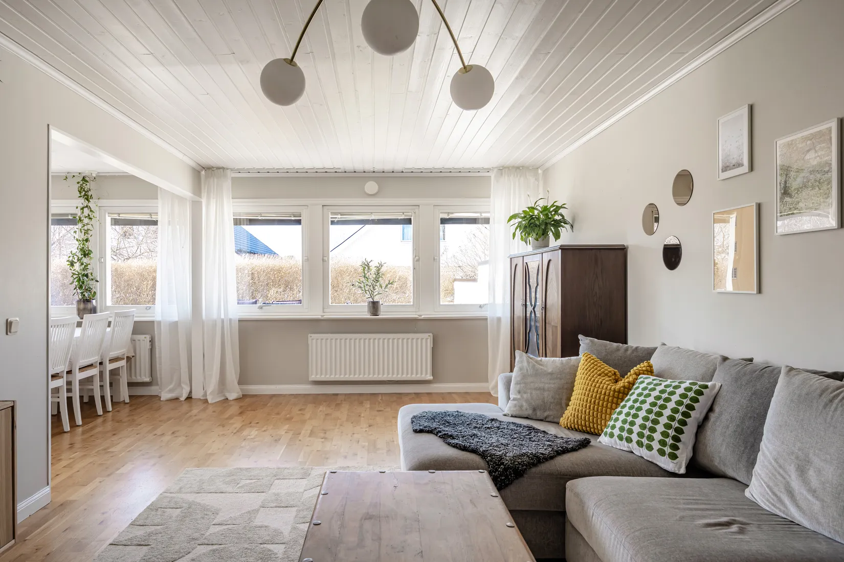 Villa, Radhus, Smålandsvägen 42, Ormsta, Vallentuna