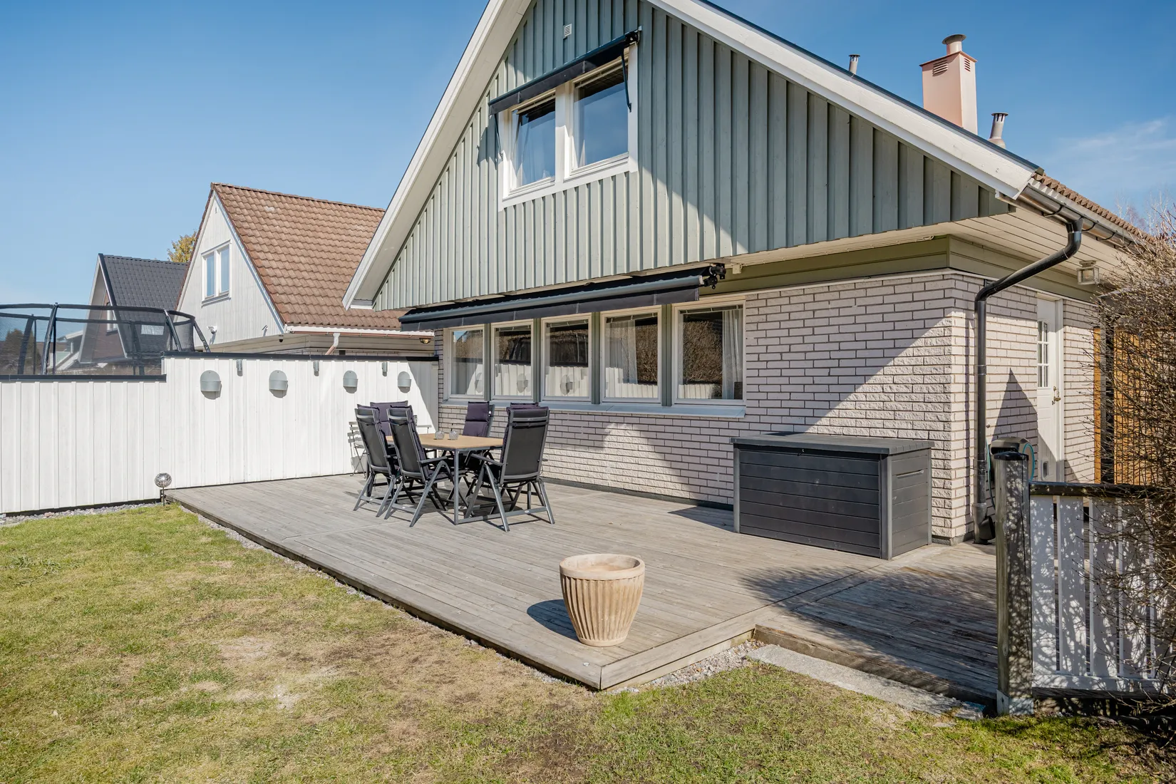 Villa, Radhus, Smålandsvägen 42, Ormsta, Vallentuna