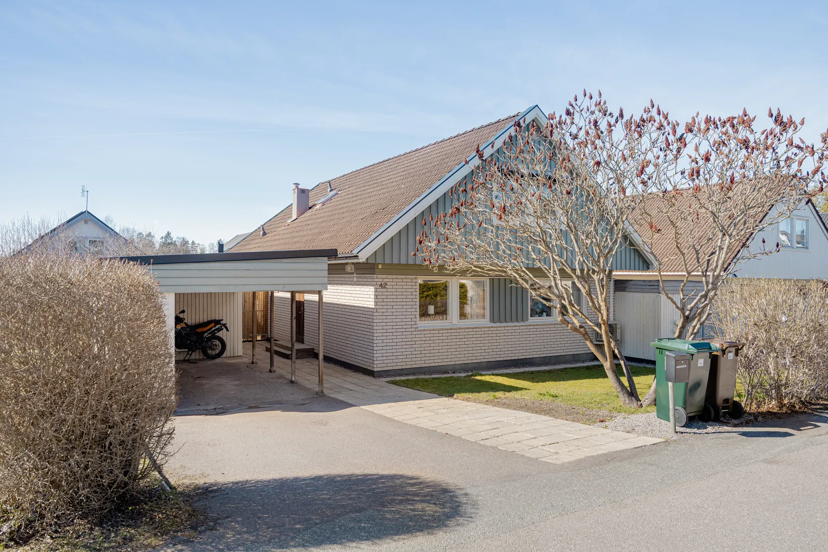 Villa, Radhus, Smålandsvägen 42, Ormsta, Vallentuna