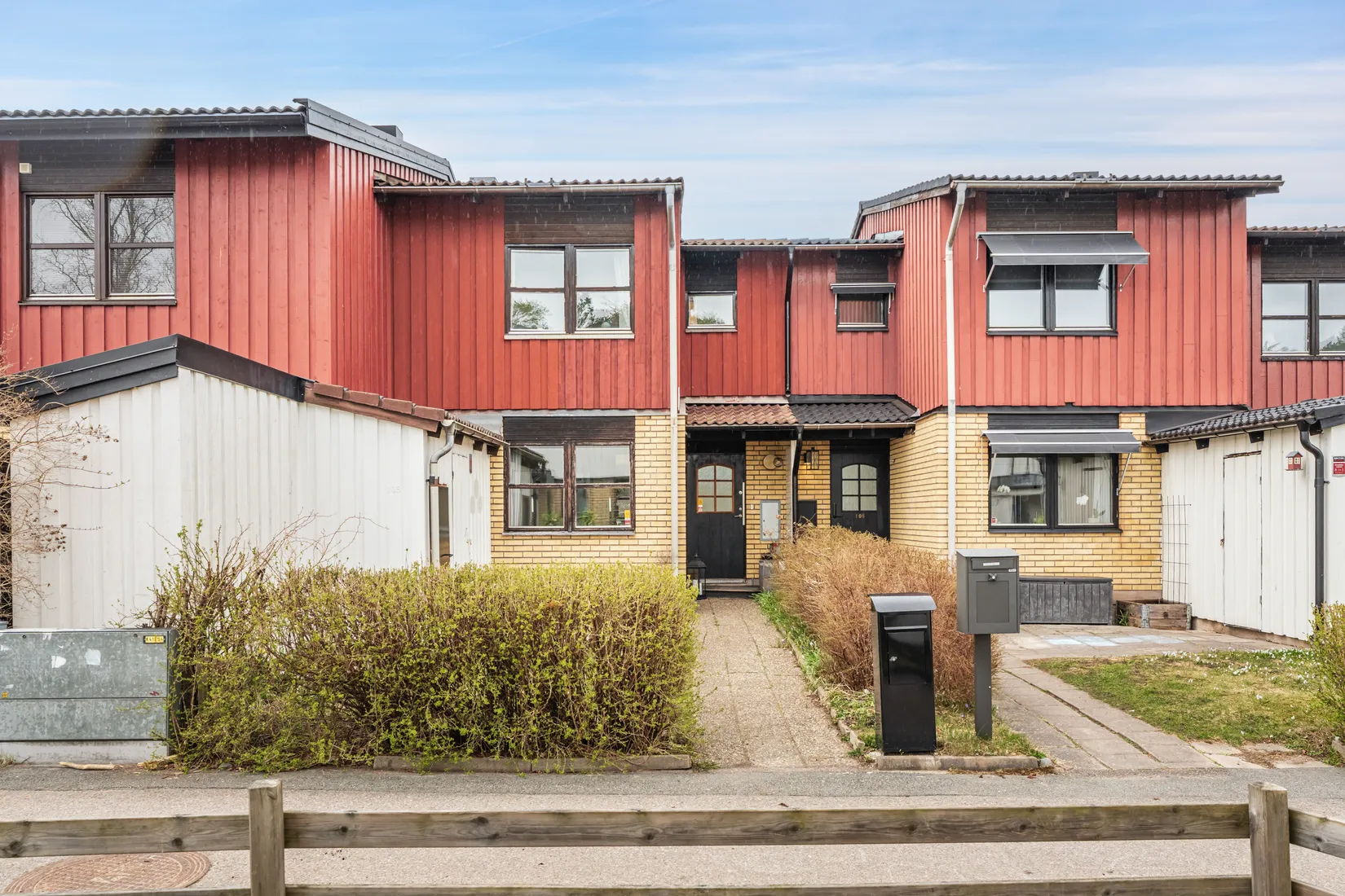 Villa, Radhus, KRAGSTALUNDSVÄGEN 105, Kragstalund, Vallentuna