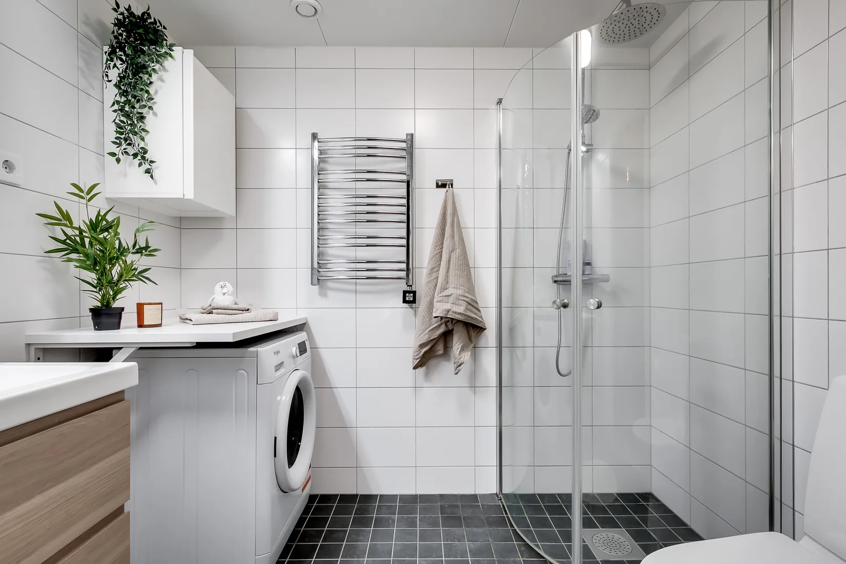 Bostadsrätt, Wilhelm Kåges gata 100, Porslinskvarteren, Gustavsbergs Hamn, Värmdö