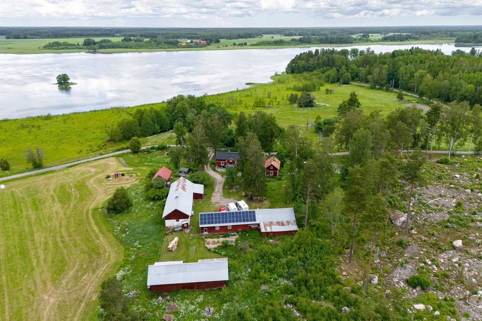 Gård/Skog, Smultrongärde 302, Örbyhus, Tierp