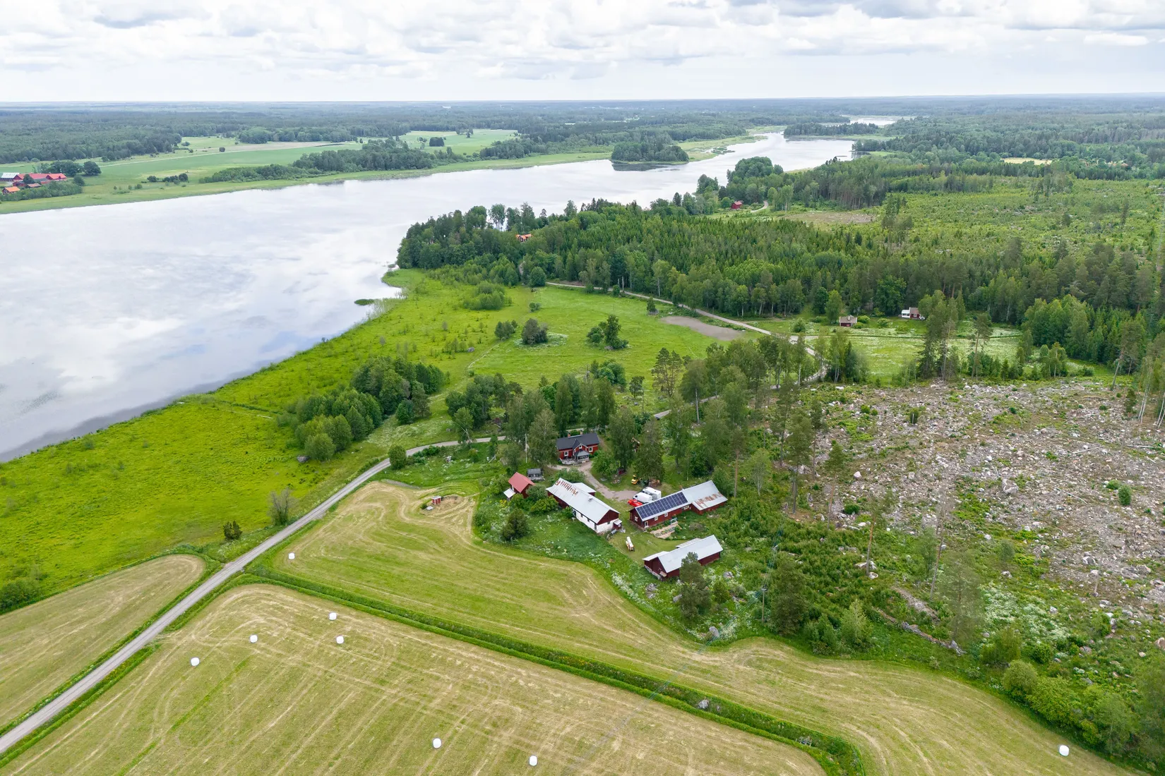 Gård/Skog, Smultrongärde 302, Örbyhus, Tierp