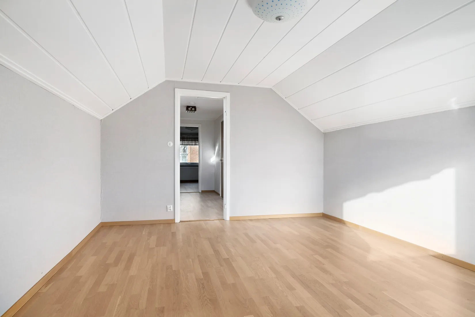 Villa, Roddaregatan 14, Fredriksberg, Vänersborg