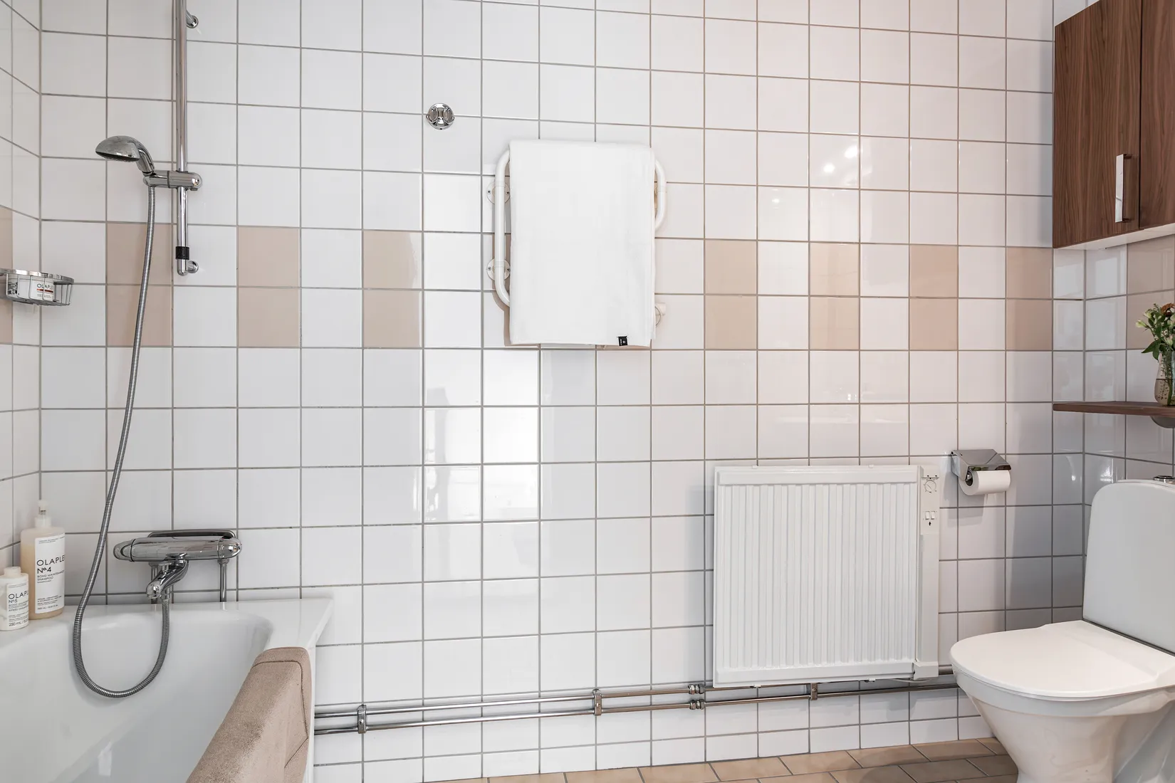 Villa, Radhus, Äppelblomsvägen 19, Värmdö - Torshäll, Värmdö