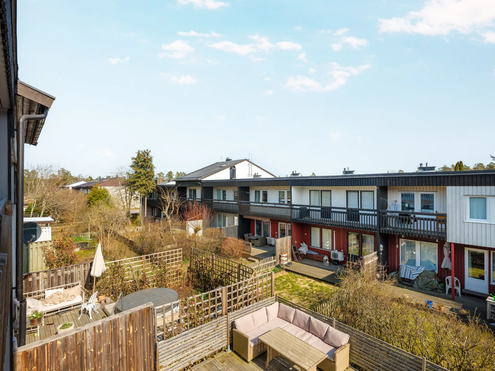 Villa, Radhus, Lomvägen 381, Kärrdal, Sollentuna