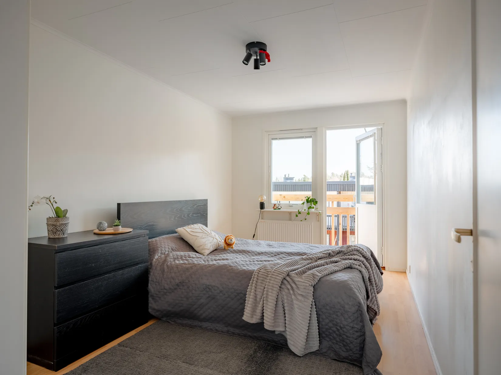 Villa, Radhus, Lomvägen 381, Kärrdal, Sollentuna