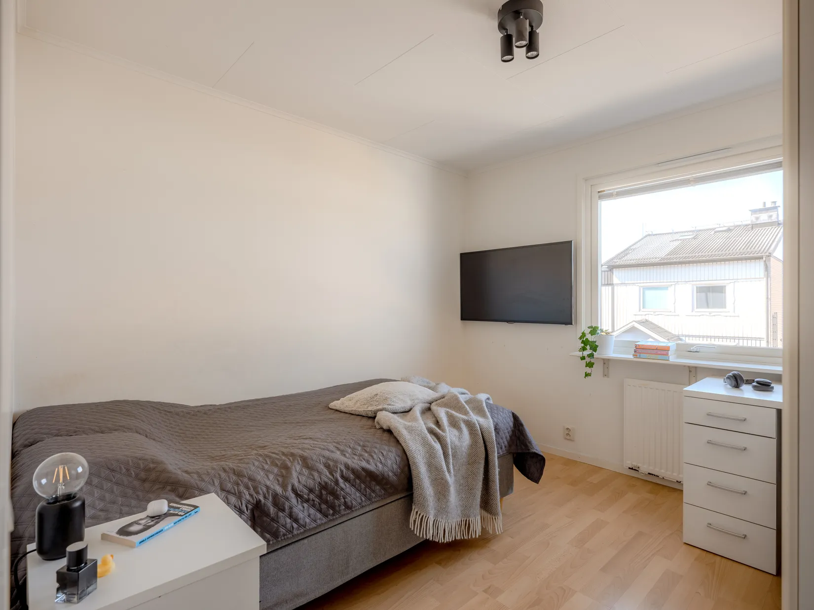 Villa, Radhus, Lomvägen 381, Kärrdal, Sollentuna