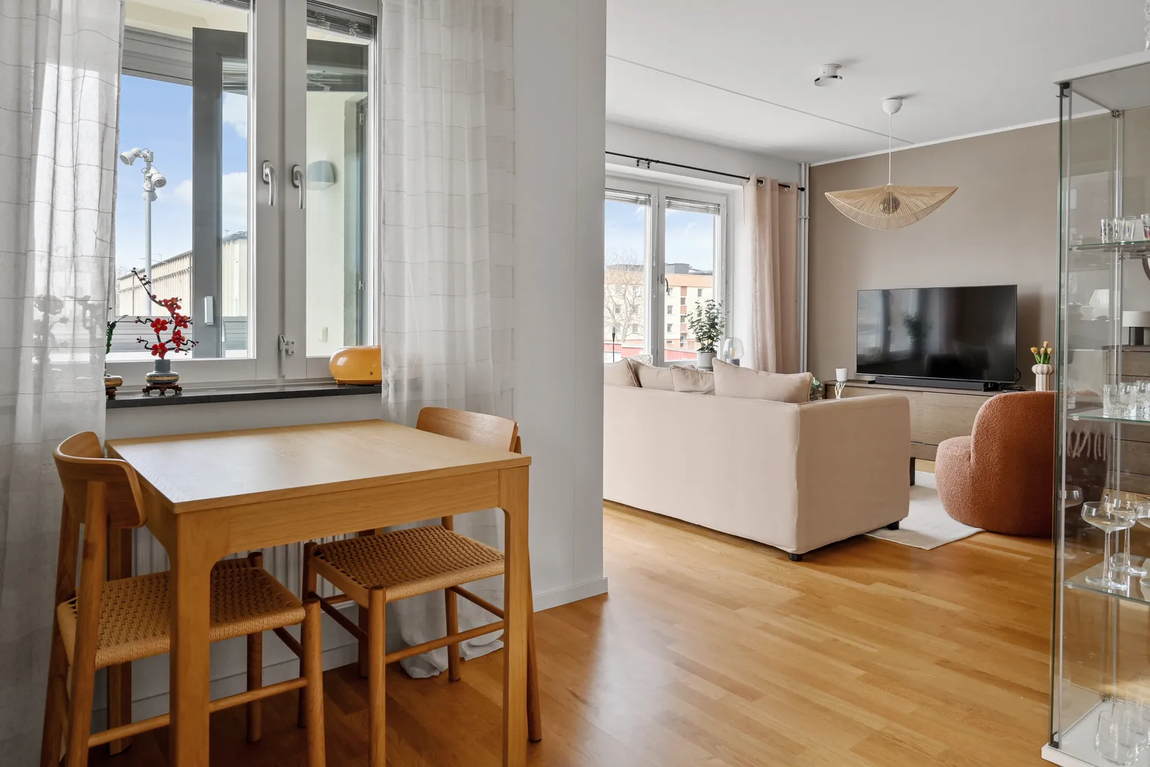 Bostadsrätt, Stationsgatan 2 A 1 tr, Märsta Centralt, Sigtuna