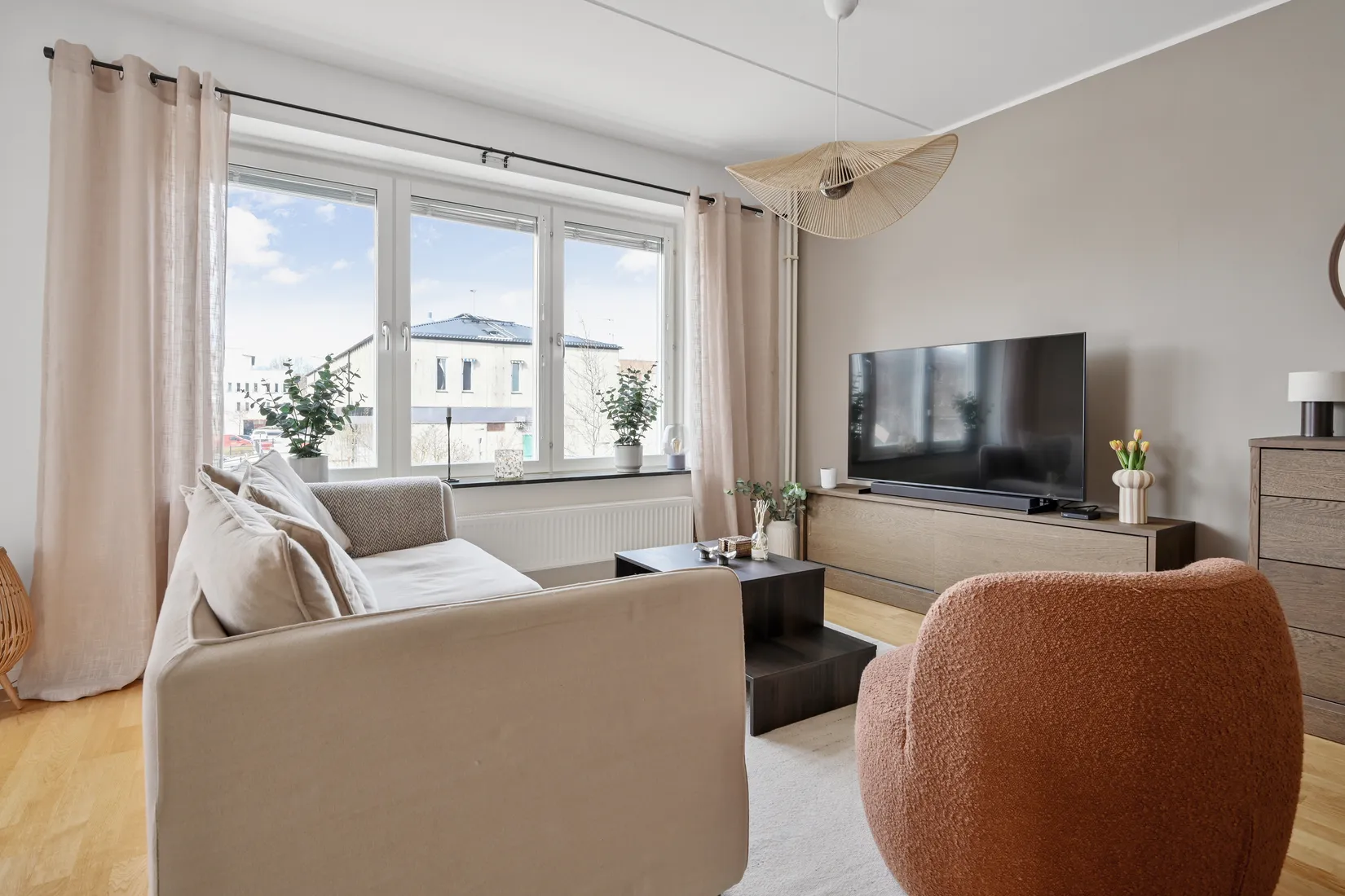 Bostadsrätt, Stationsgatan 2 A 1 tr, Märsta Centralt, Sigtuna