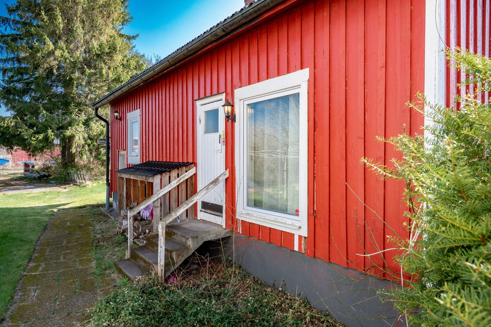 Villa, Skogsvägen 1, Emtunga, Vara