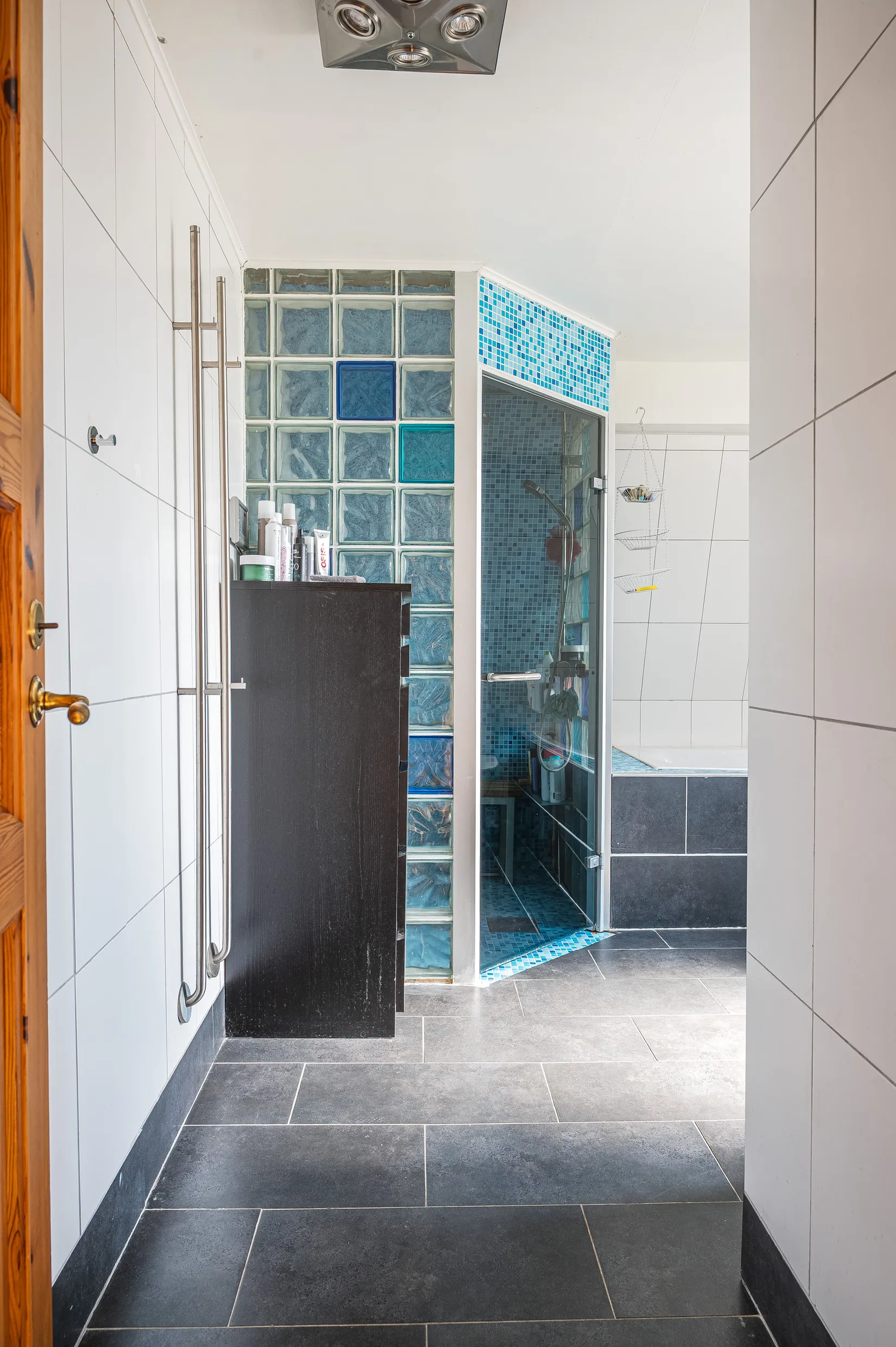 Villa, Skogsvägen 1, Emtunga, Vara