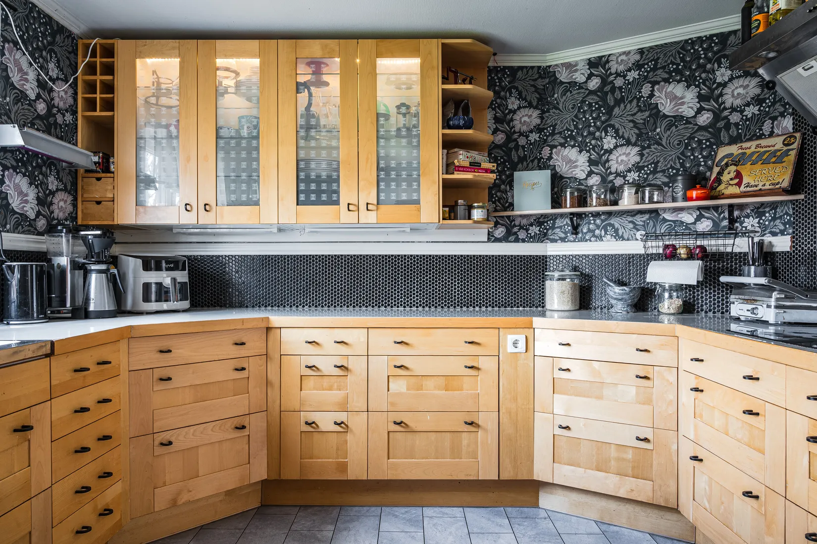 Villa, Skogsvägen 1, Emtunga, Vara