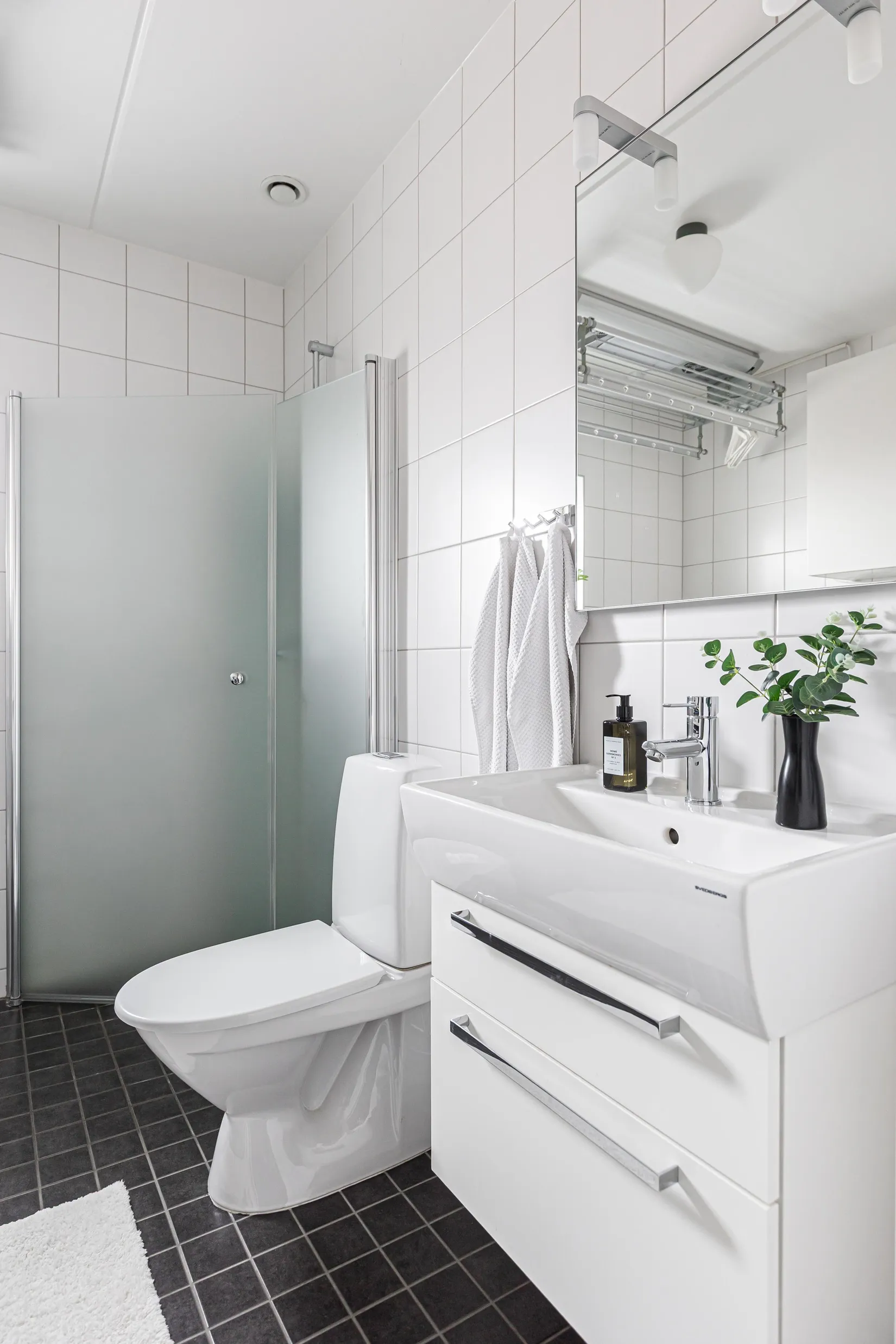 Bostadsrätt, Råsegelgatan 12, Öster Mälarstrand, Västerås