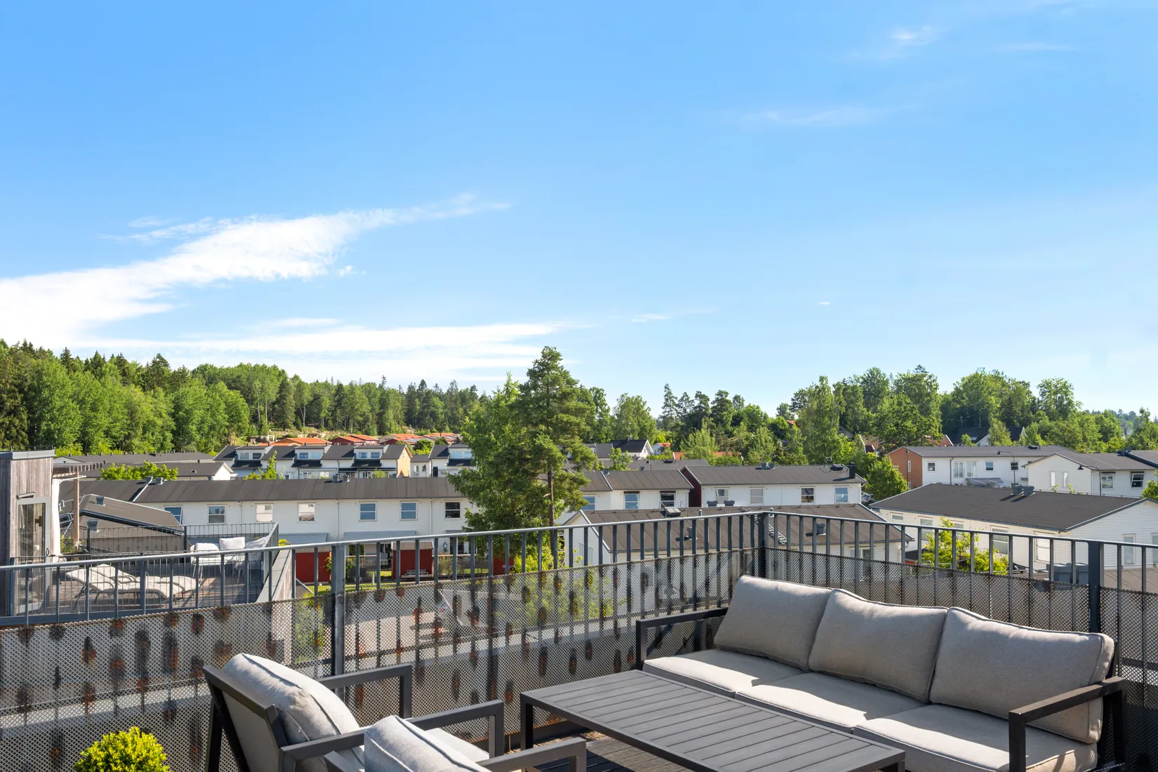 Radhus, Kvittenvägen 8, Vistaberg, Huddinge