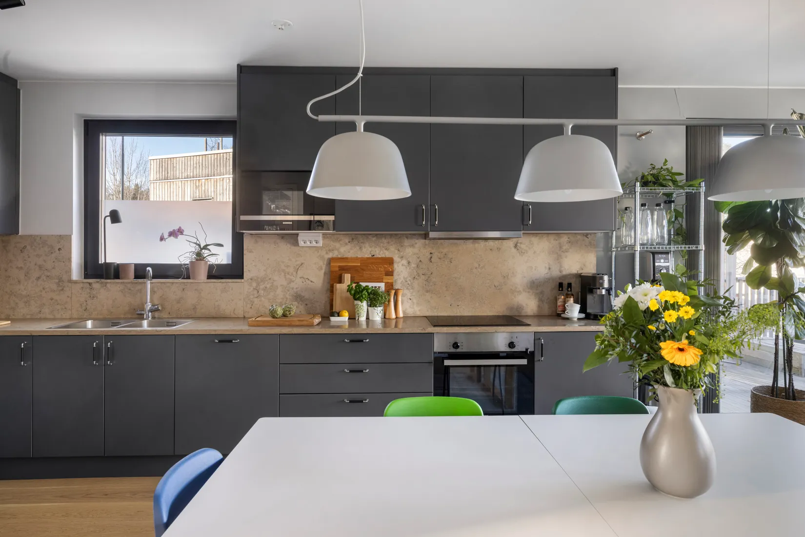 Radhus, Kvittenvägen 8, Vistaberg, Huddinge