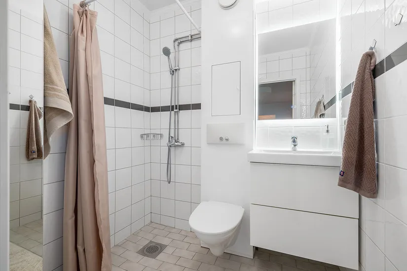 Bostadsrätt, Vallvägen 1B, Centrala Väsby, Upplands Väsby