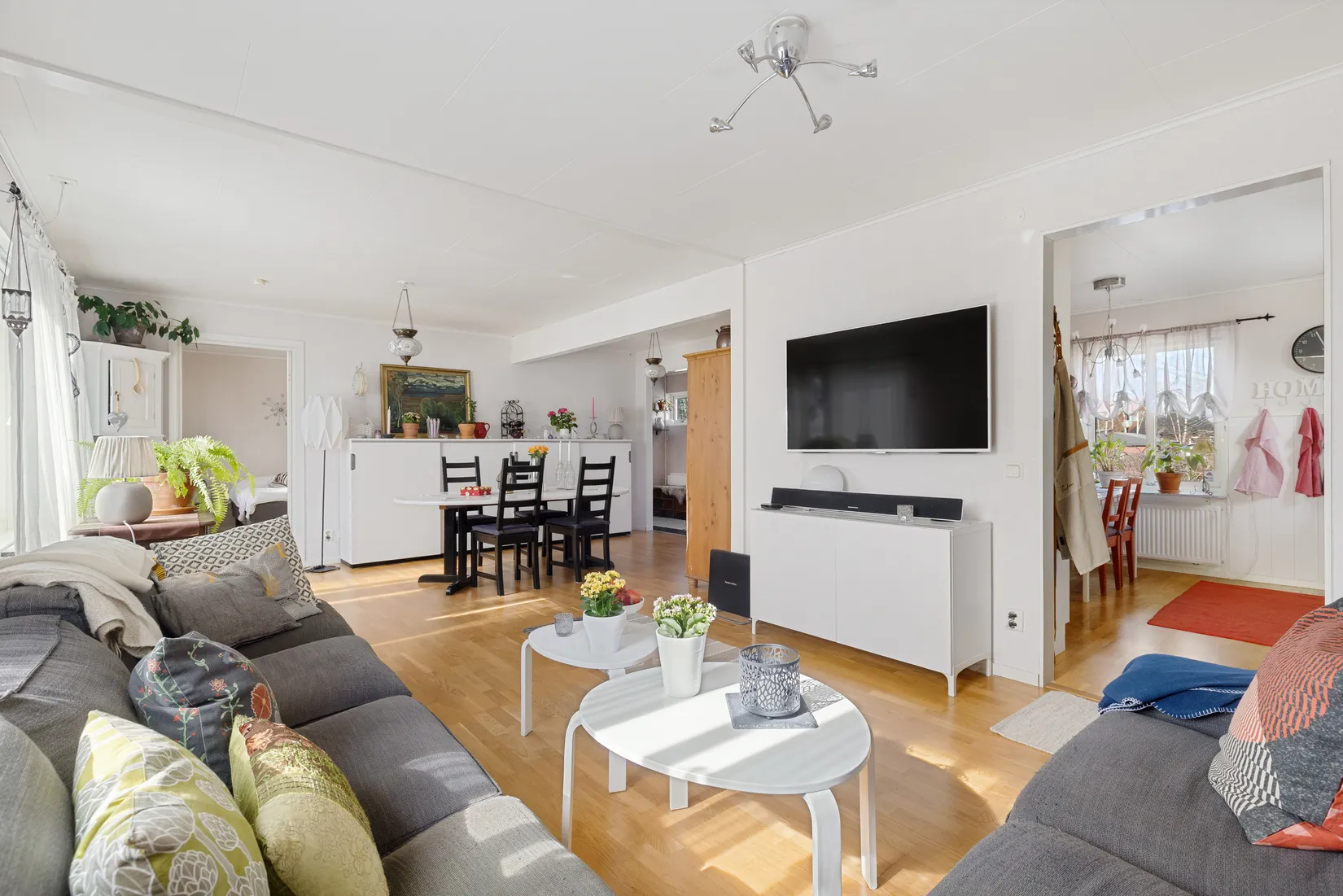 Villa, Blomgårdsvägen 9, Tungelsta, Haninge