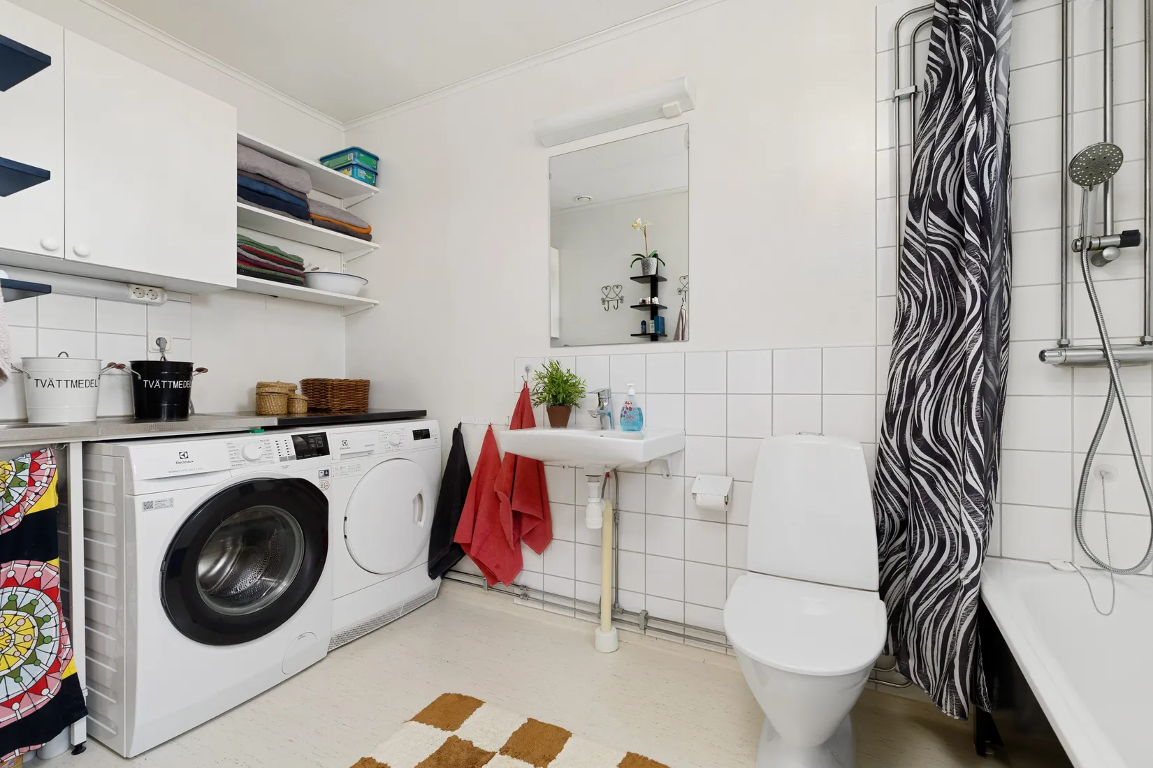 Villa, Blomgårdsvägen 9, Tungelsta, Haninge