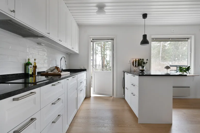 Villa, Sadelvägen 14, Vattmyra, Järfälla