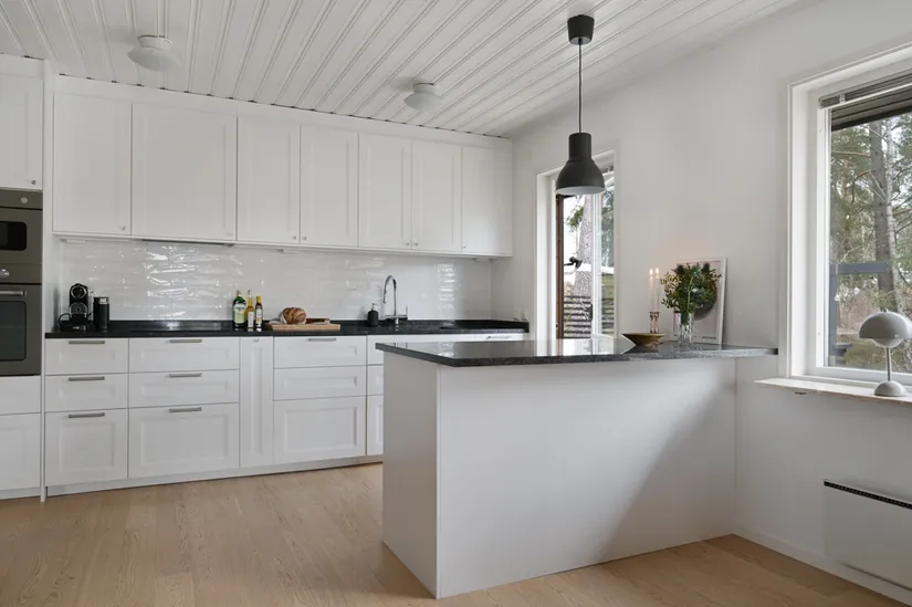 Villa, Sadelvägen 14, Vattmyra, Järfälla