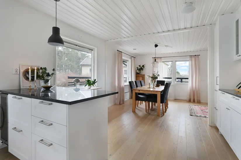 Villa, Sadelvägen 14, Vattmyra, Järfälla