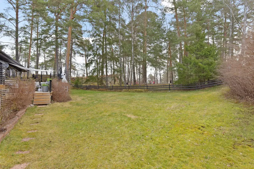 Villa, Sadelvägen 14, Vattmyra, Järfälla