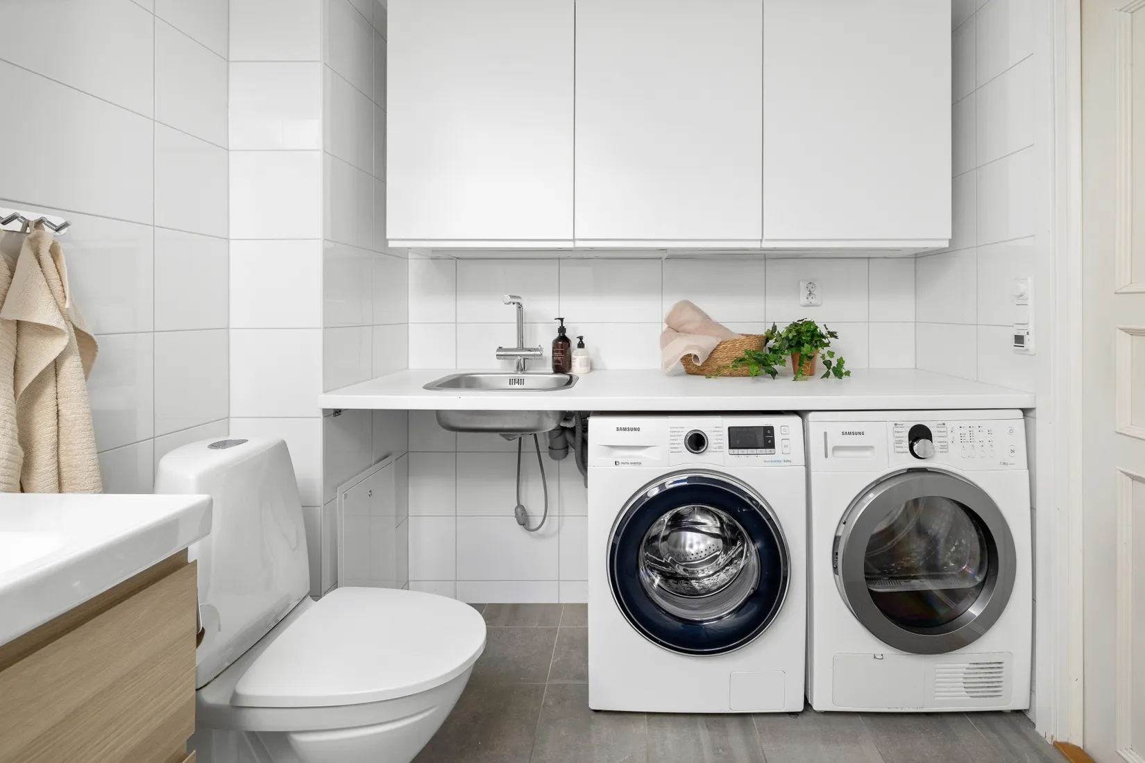 Villa, Radhus, Ingefasts väg 87, Täby kyrkby, Täby