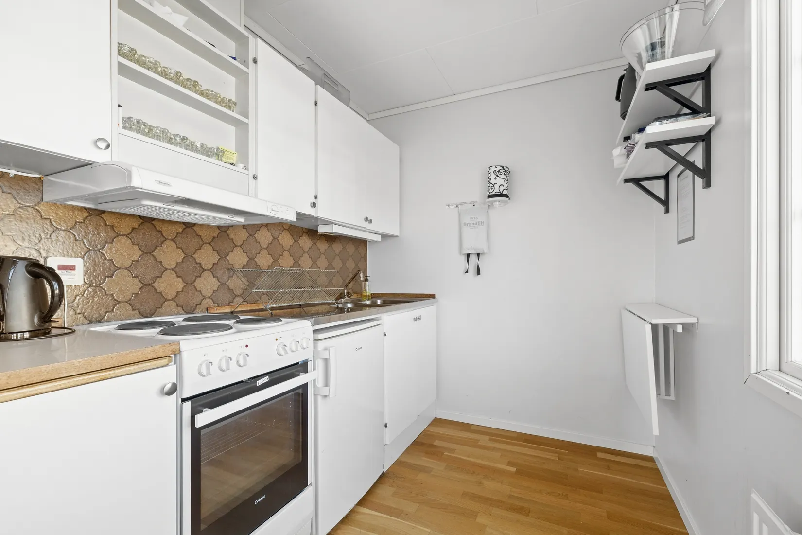 Villa, Radhus, Ingefasts väg 87, Täby kyrkby, Täby