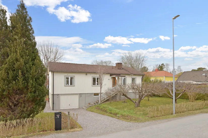 Villa, Dalavägen 3B, Rotebro/Gillbo, Sollentuna