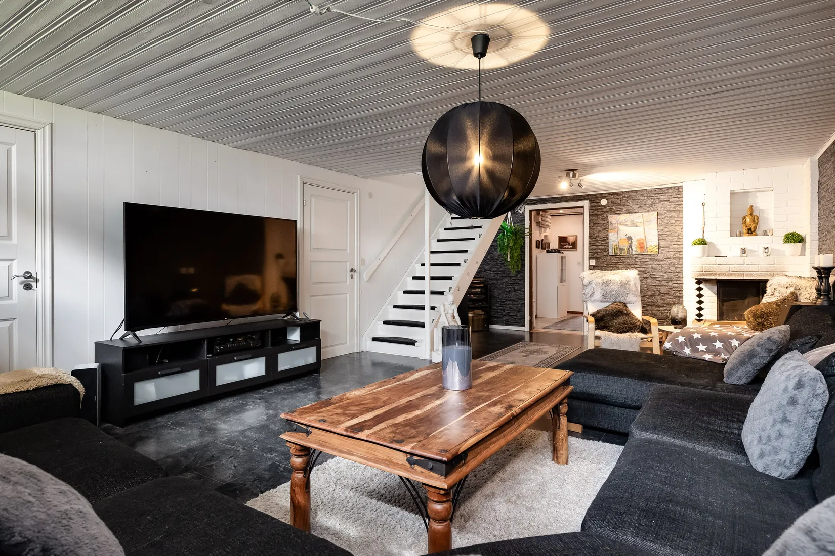 Villa, Treuddsvägen 2, Sköllersta, Hallsberg