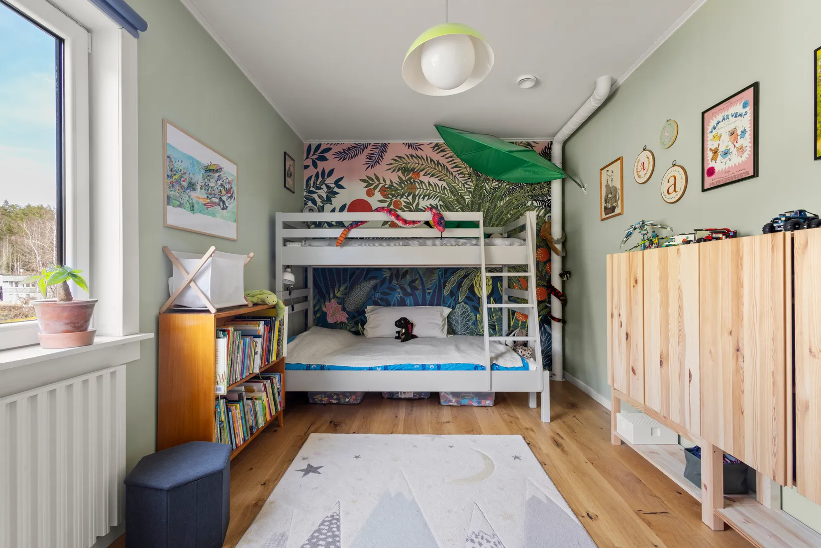 Villa, Solbovägen 7, Rönninge/Nytorp, Salem