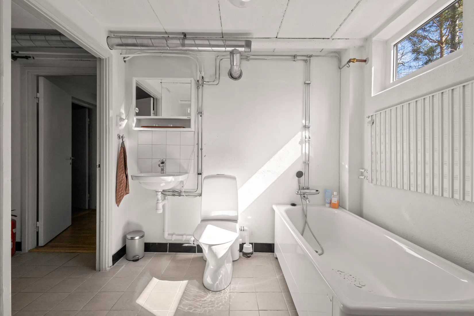 Villa, Solbovägen 7, Rönninge/Nytorp, Salem