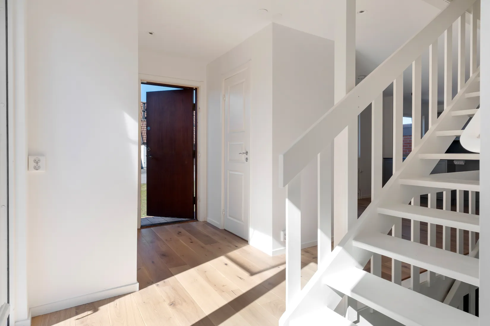 Villa, Radhus, Pukslagaregatan 8, Västra Egna hem, Trelleborg