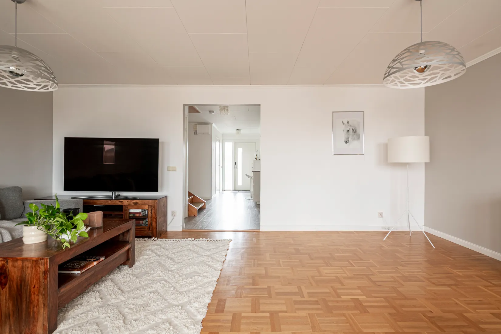 Villa, Radhus, Håkantorpsgatan 113, Skälby, Västerås