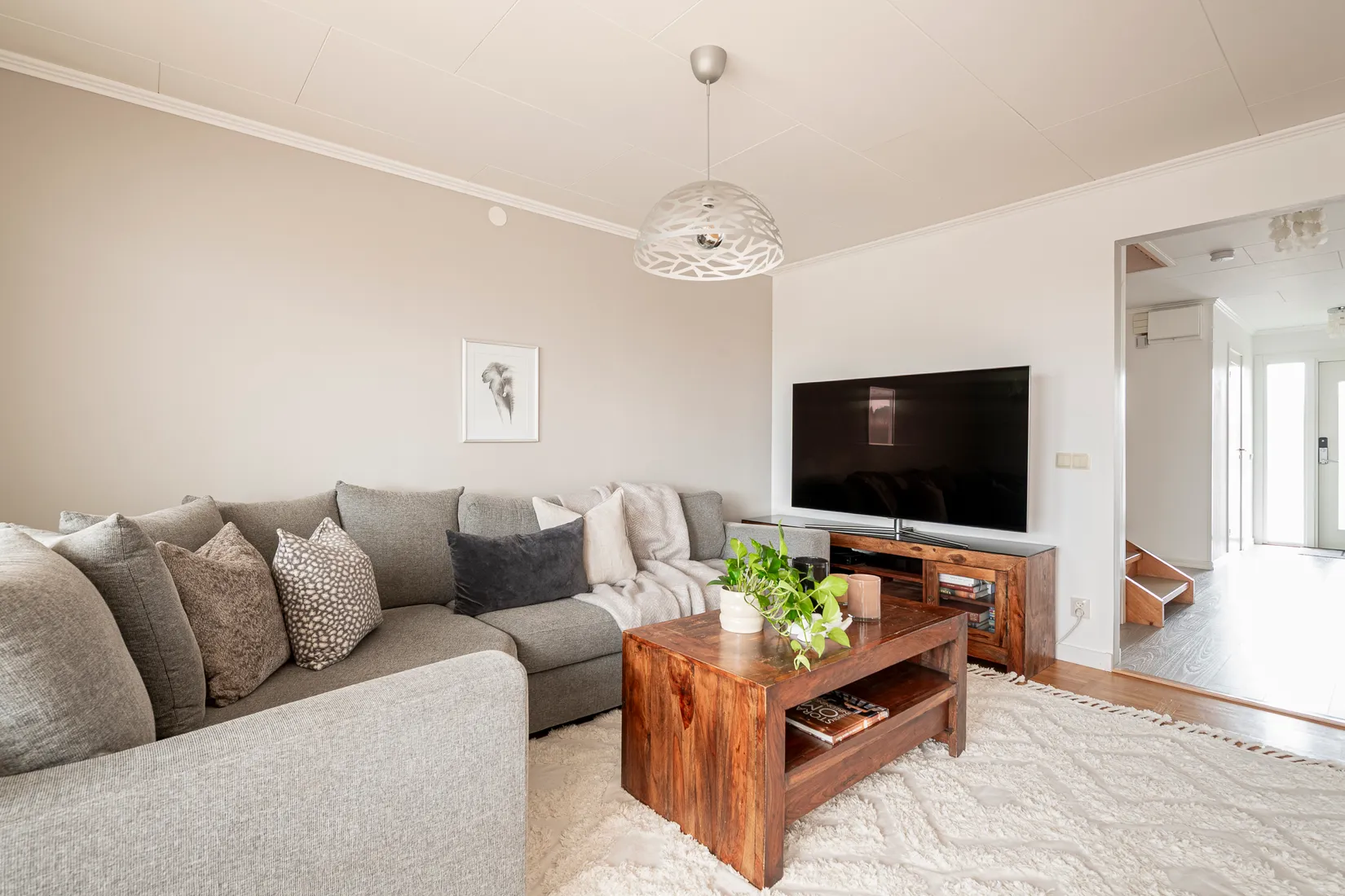 Villa, Radhus, Håkantorpsgatan 113, Skälby, Västerås